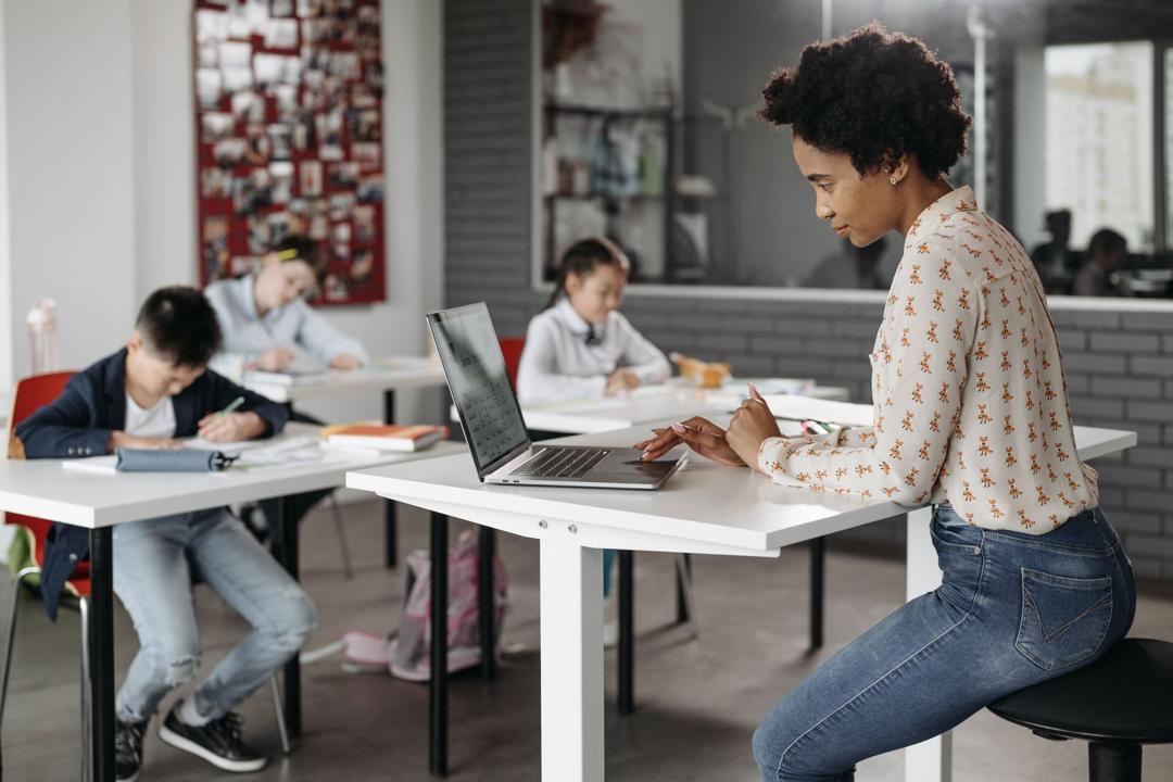 The Real Workflow Win: How AI and Apps Are Quietly Giving Teachers Their Evenings Back