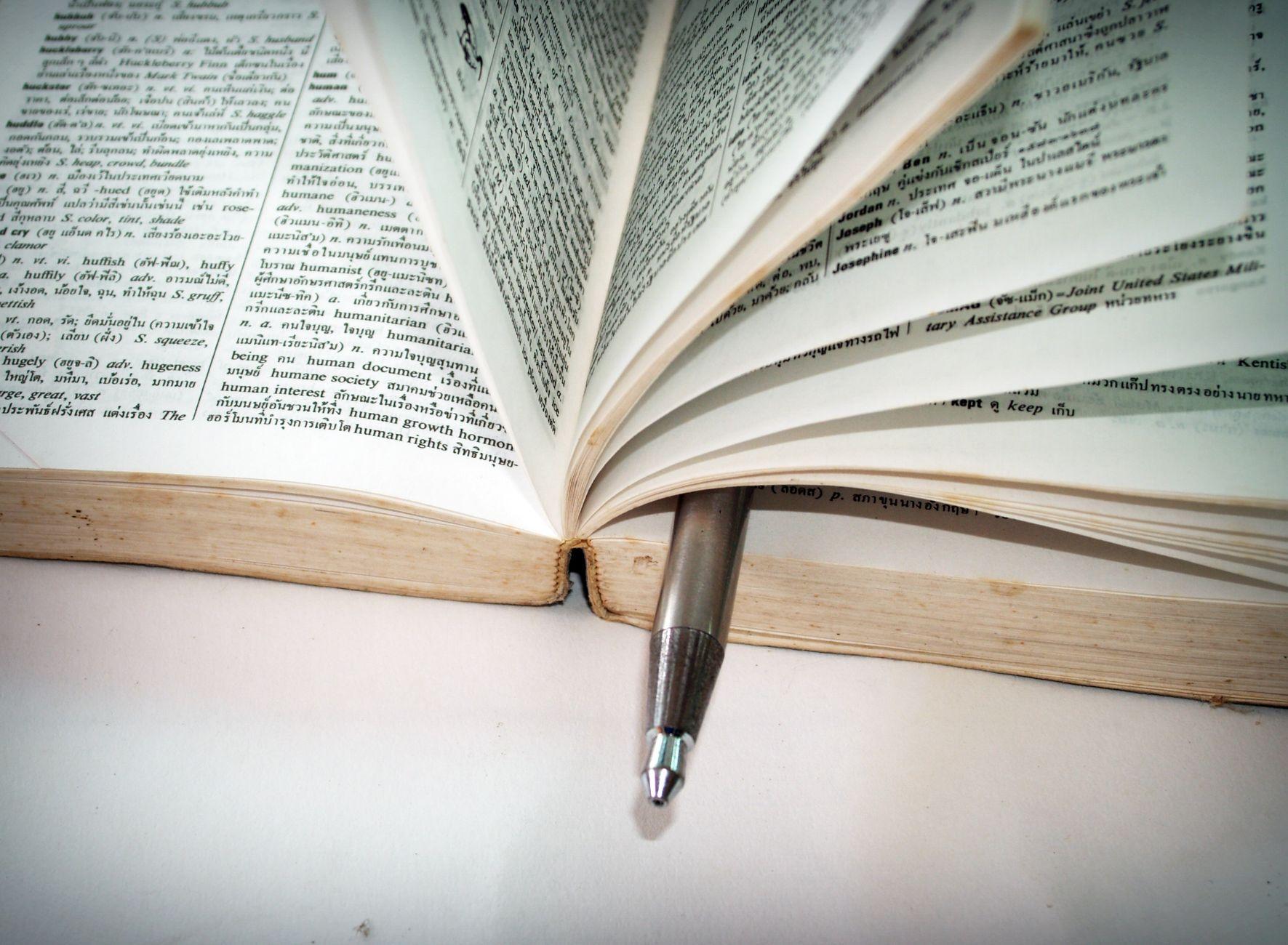 Beyond the Thesaurus: What "Go Through" Really Means and Which Synonyms Actually Fit